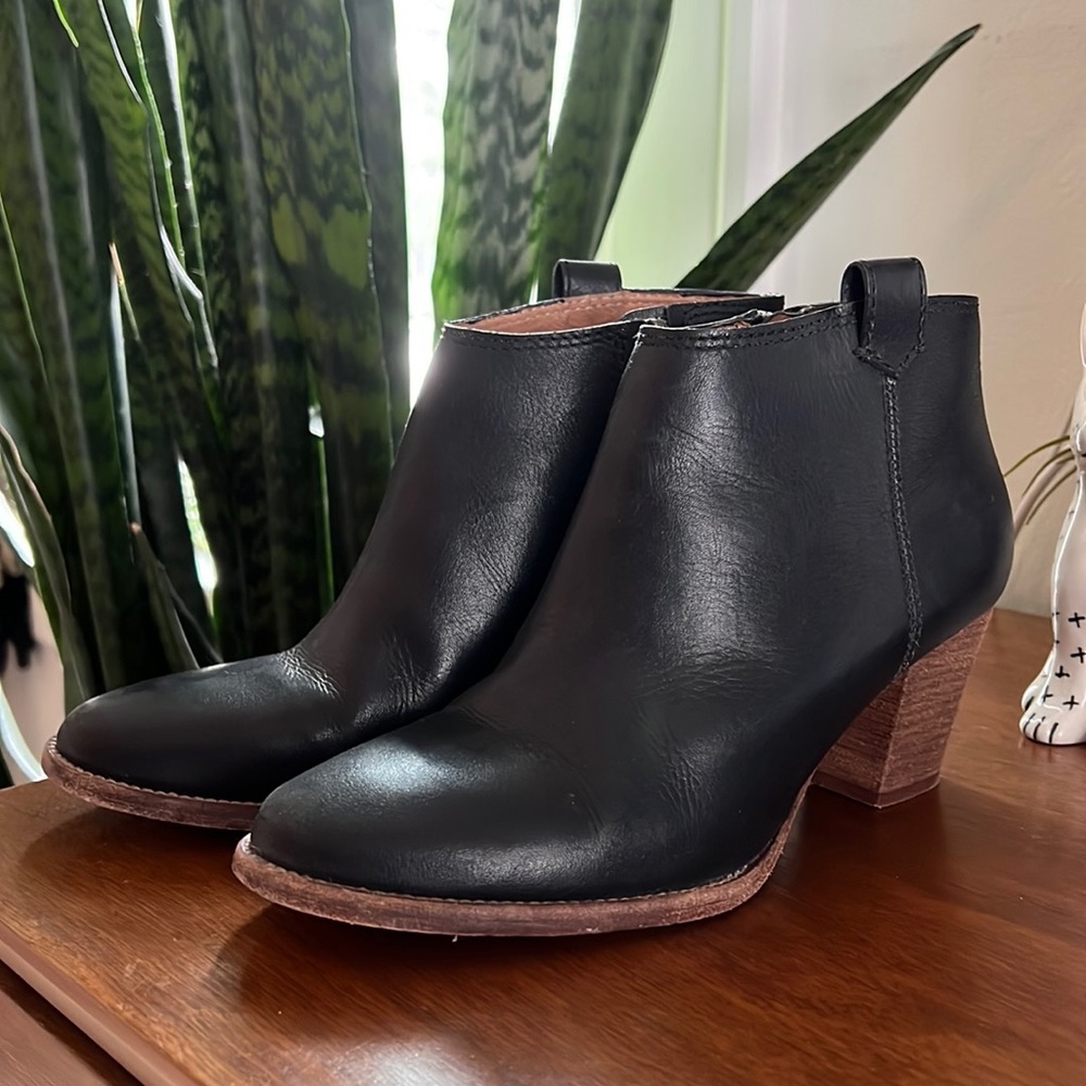 Madewell Black Booties (Size 8)